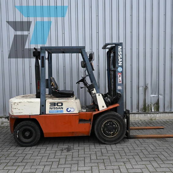 Nissan FGJ02A30U 5