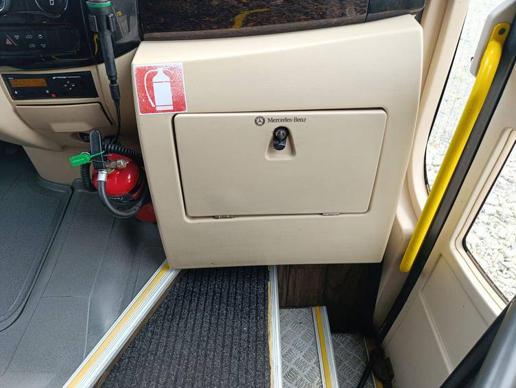 Mercedes-Benz Sprinter 519 17