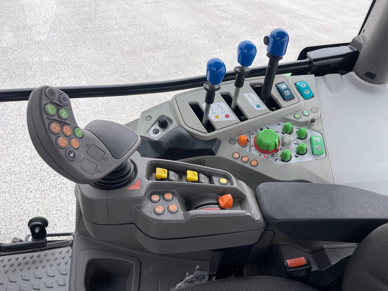 Deutz Fahr 6135C TTV 19