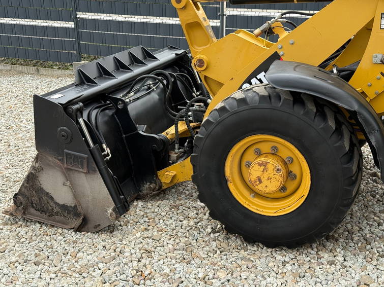Caterpillar Caterpillar CAT 907 H Ładowarka 11
