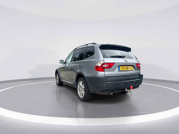 BMW X3 2.0i Executive 9