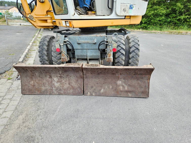 Liebherr A308 Mobilbagger 13