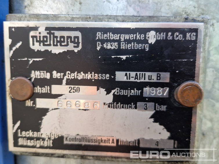 Diversen Oil Vacuum 9