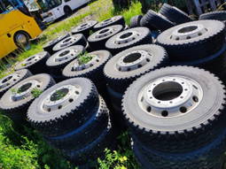 Bridgestone Bridgestone wheels 275/70 R22,5 wheels 275/70 R22,5 on Alcoa aluminum rims