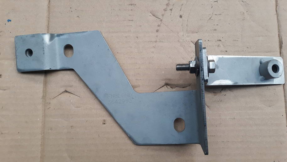 Cummins Bracket,Belt Guard 3642993 NEW 1