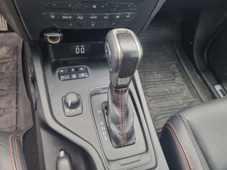 Ford Ranger 2020modFord Thunder 2,0 Limited 9