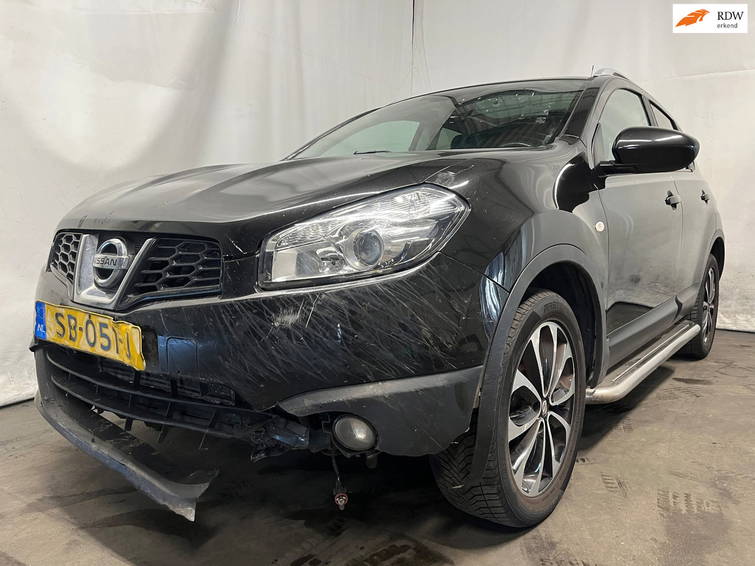 Nissan Qashqai 1.6 dCi Connect Edition - Frontschade - Schade 1