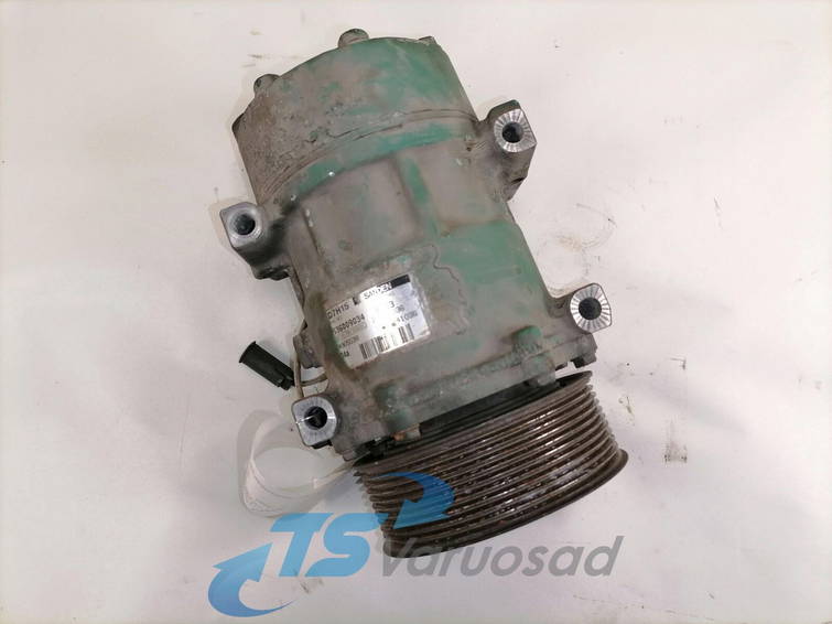 Volvo A /C compressor 5
