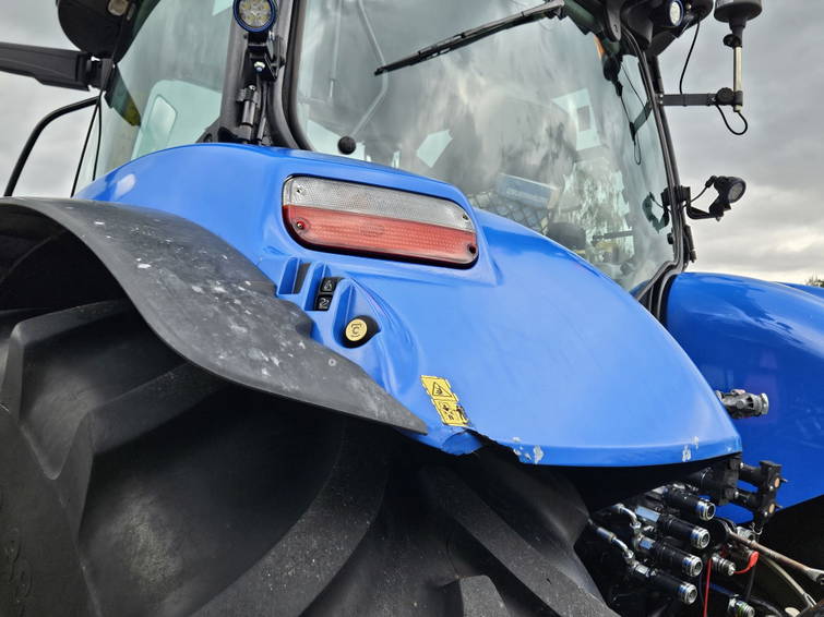 New Holland T7.210PC 19