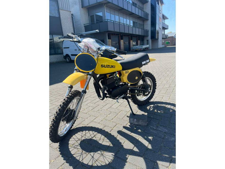 Suzuki RM80 1978 volledig gerestaureerd 28