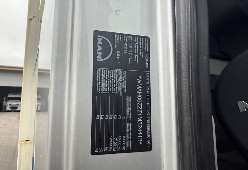 MAN 18.413 4x2 WB LKW AHK 18