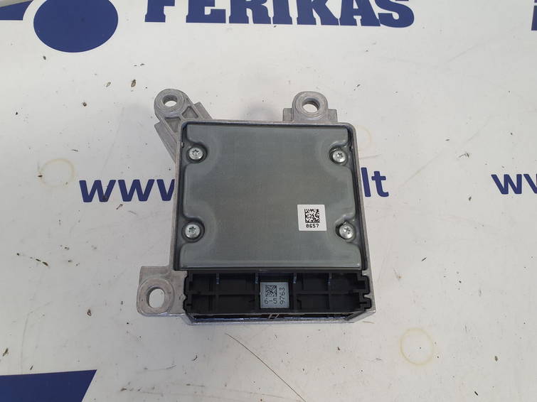 Mercedes-Benz air bag control unit 3