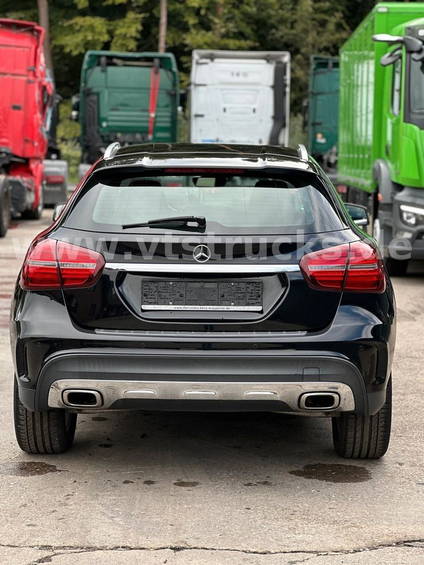 Mercedes-Benz GLA-Klasse 200 5