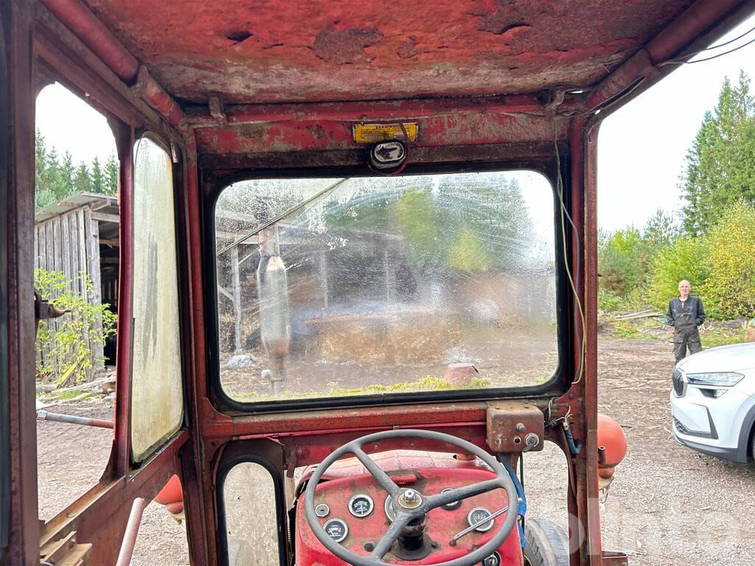 Massey Ferguson 135 Massey-Ferg./MAS-Harris Allm 30