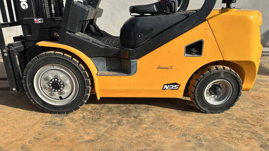 XCMG FD35T 11
